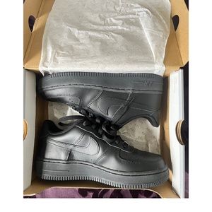 Black nike Air Force 1
